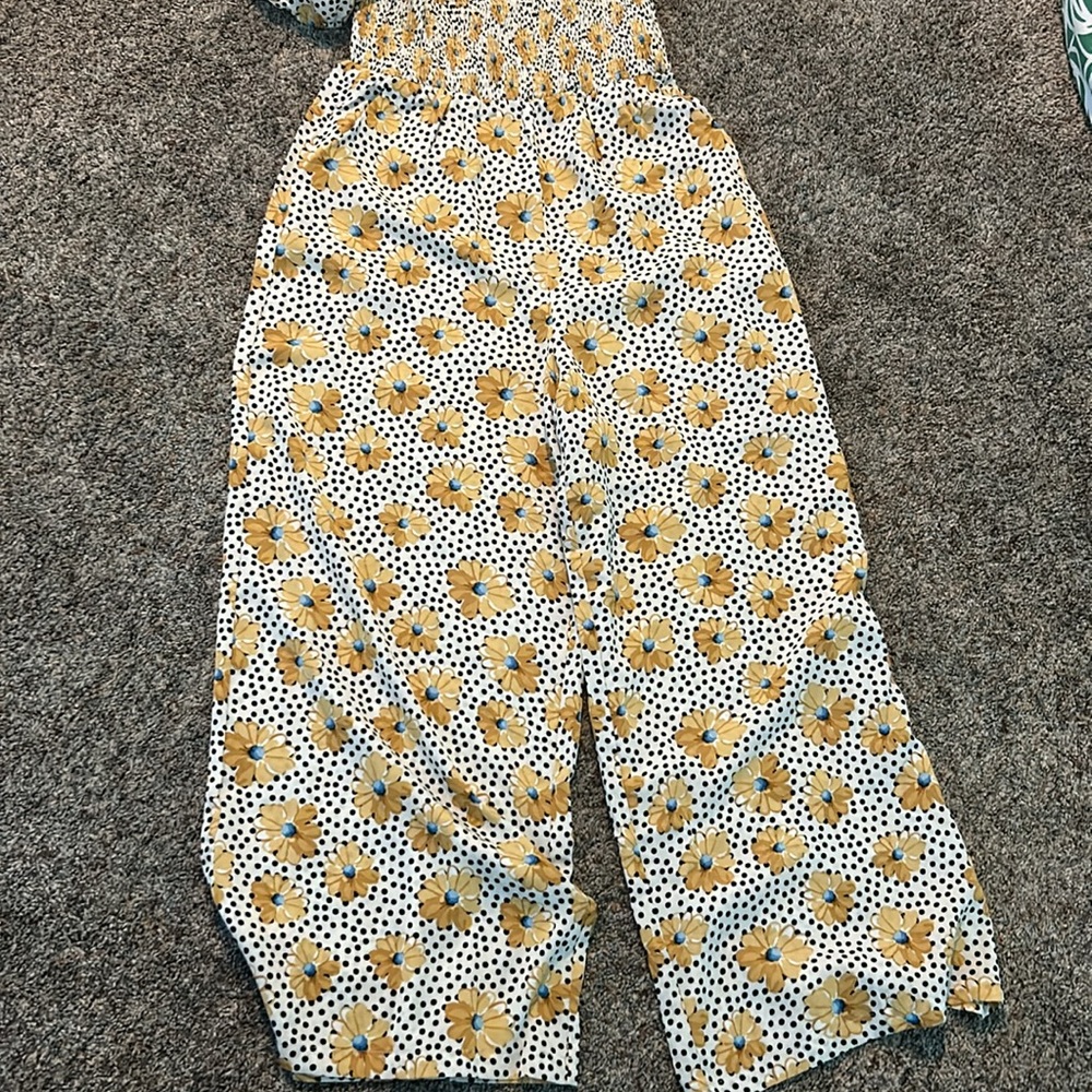 sunflower romper - Picture 2 of 3